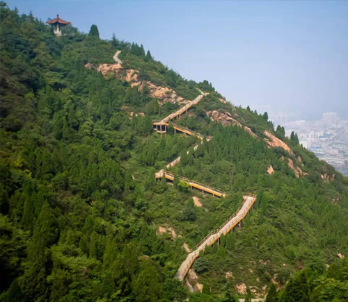 華清宮第三屆大學(xué)生登山節(jié)